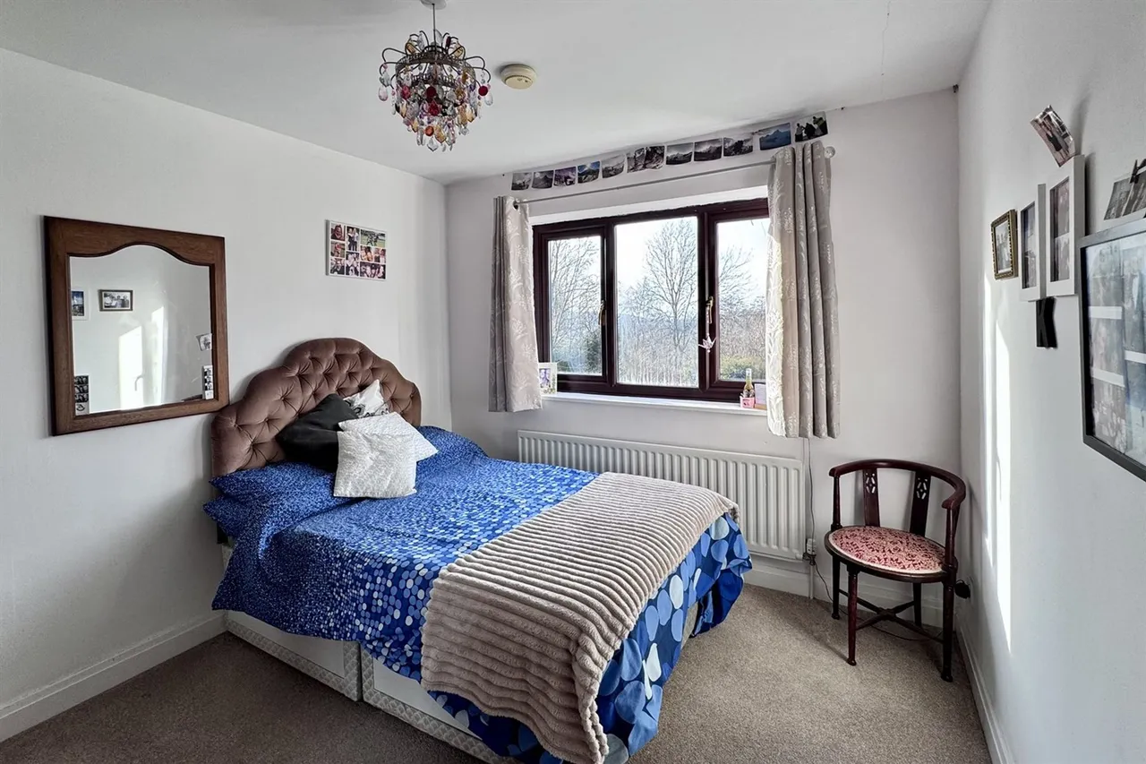 Haywards Close, Glossop, photo 20