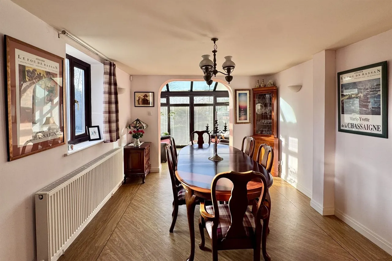 Haywards Close, Glossop, photo 10
