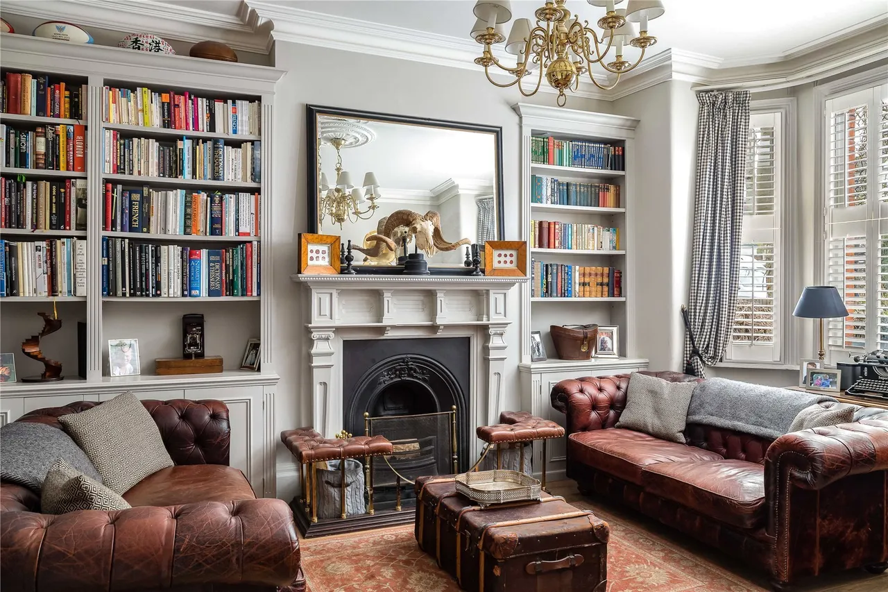 Sutherland Grove, London, SW18, photo 2