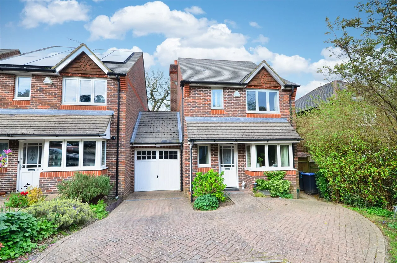 Rockdene Close, East Grinstead, RH19, photo 20