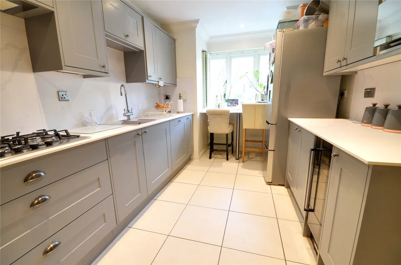 Rockdene Close, East Grinstead, RH19, photo 13