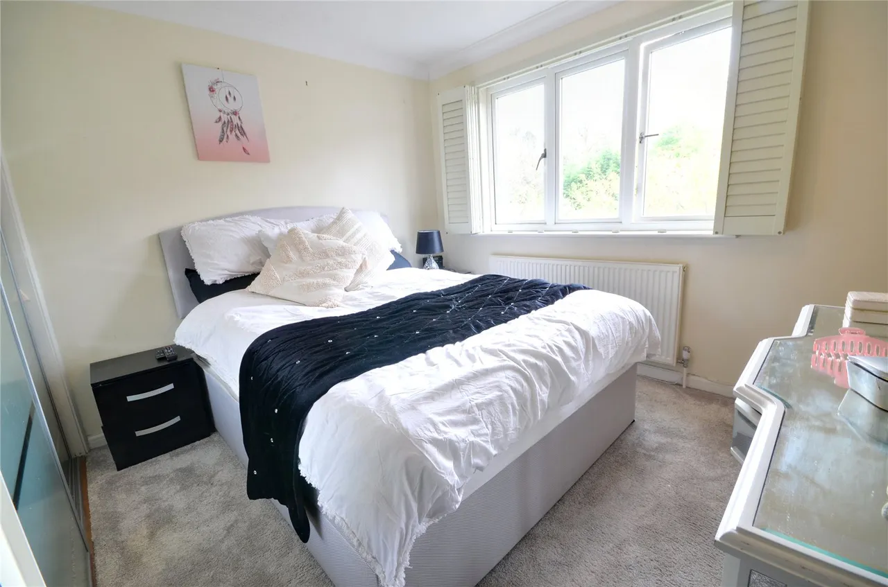 Rockdene Close, East Grinstead, RH19, photo 7