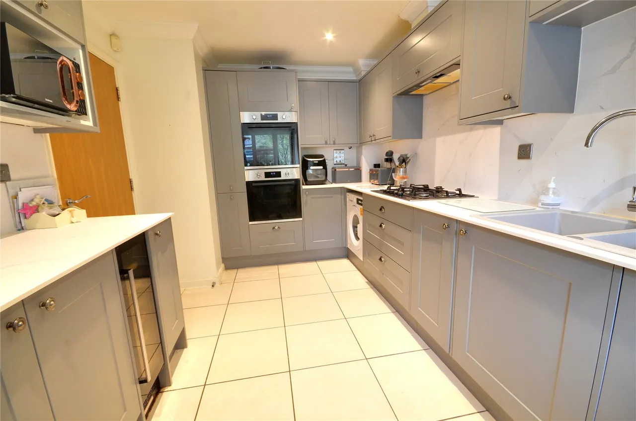Rockdene Close, East Grinstead, RH19, photo 14