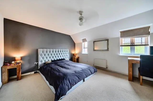 Otter Row, Swindon, SN3, photo 11