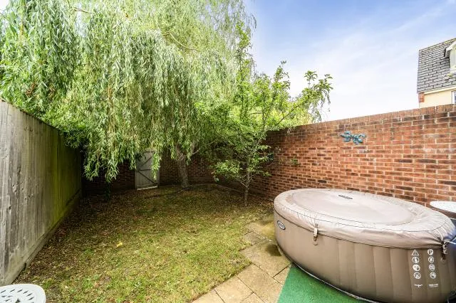 Otter Row, Swindon, SN3, photo 18