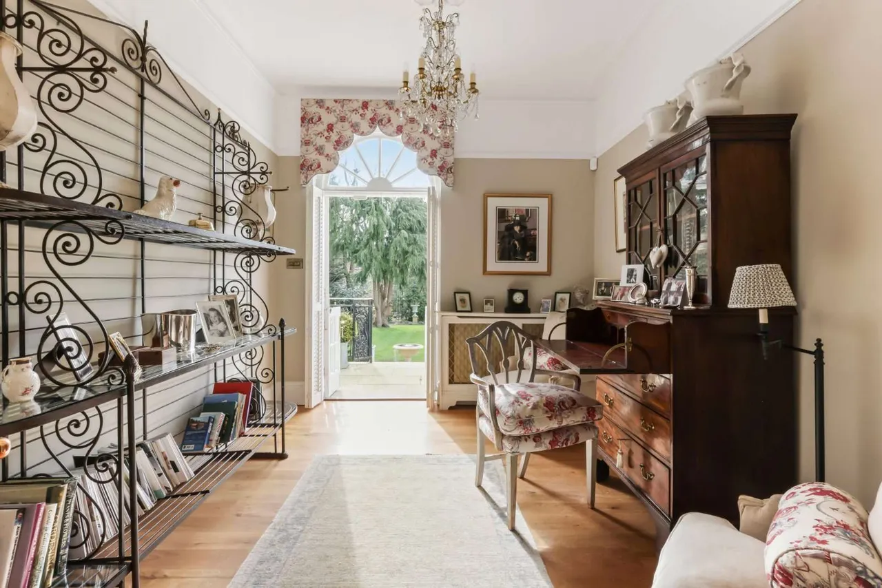 The Park, Cheltenham, Gloucestershire, GL50 2SA, photo 12