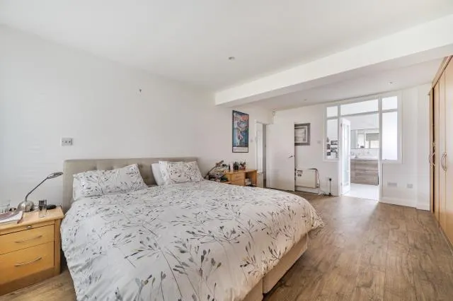 Hendon Avenue, London, N3, photo 12