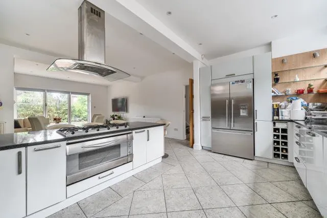 Hendon Avenue, London, N3, photo 6