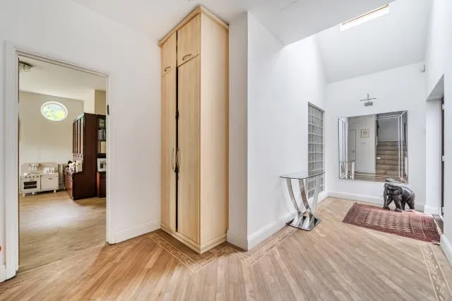 Hendon Avenue, London, N3, photo 11