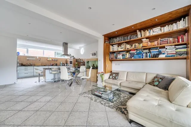 Hendon Avenue, London, N3, photo 8