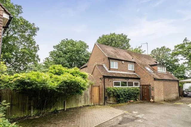 5 bed house for sale, Hendon Avenue, London, N3