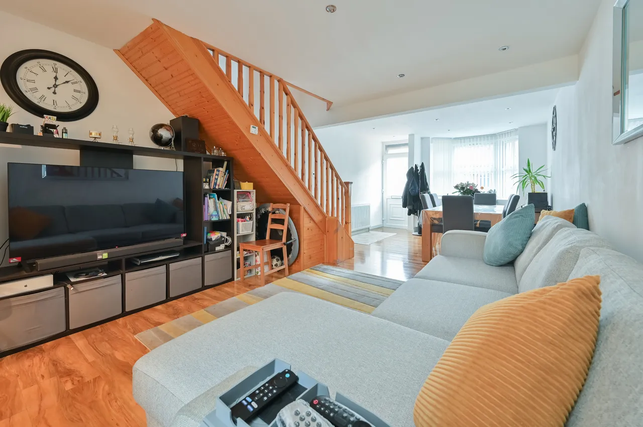 180 Chester Road, Watford, photo 2
