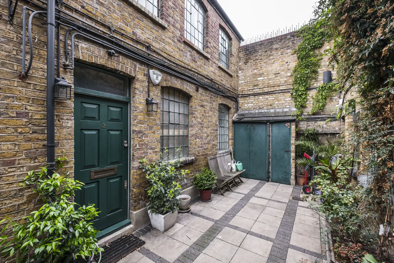 Victoria Mews, Hoxton, E2, photo 2