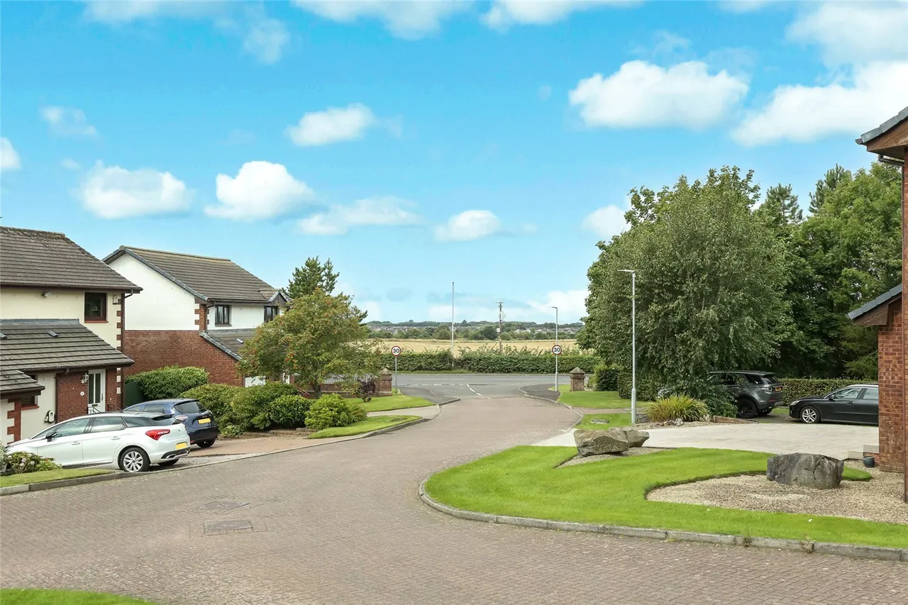 Wardlaw Crescent, Loans, Troon, South Ayrshire, KA10, photo 20
