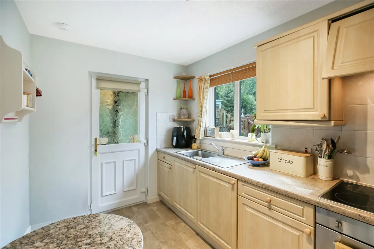 Wardlaw Crescent, Loans, Troon, South Ayrshire, KA10, photo 8