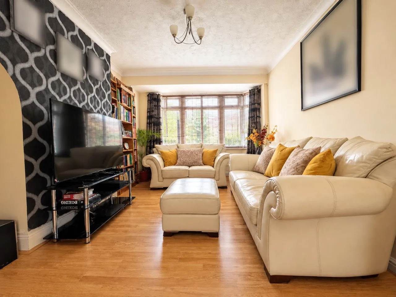 Conisborough Crescent, London, SE6, photo 2