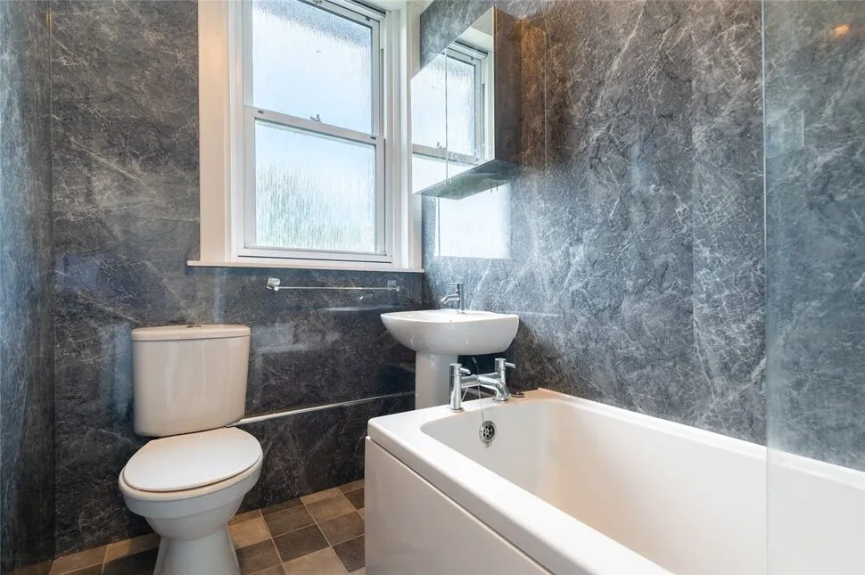 Den Walk, Methil, KY8, photo 17
