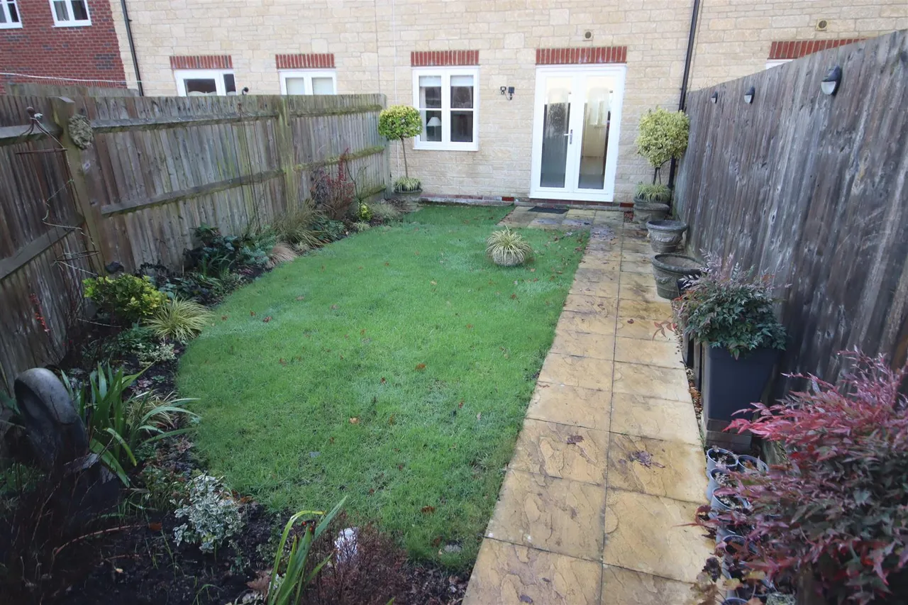 Milbourne Way, Chippenham, photo 13