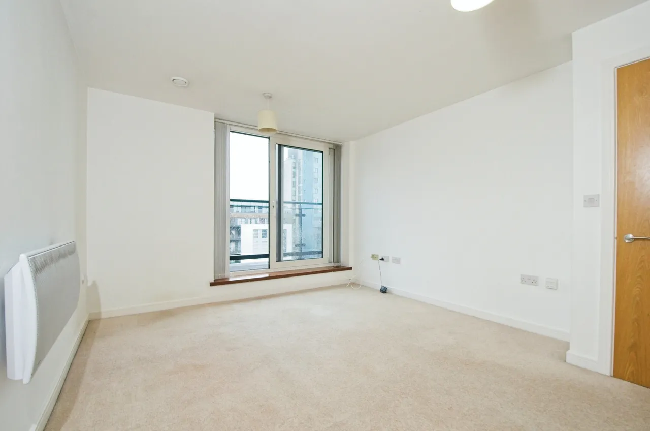 Douglas House, Ferry Court, Cardiff, CF11, photo 5