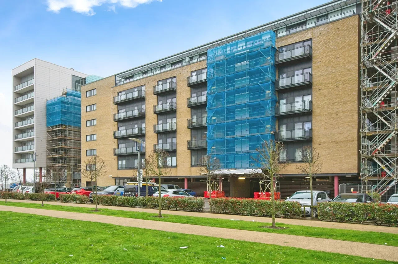 Douglas House, Ferry Court, Cardiff, CF11, photo 13