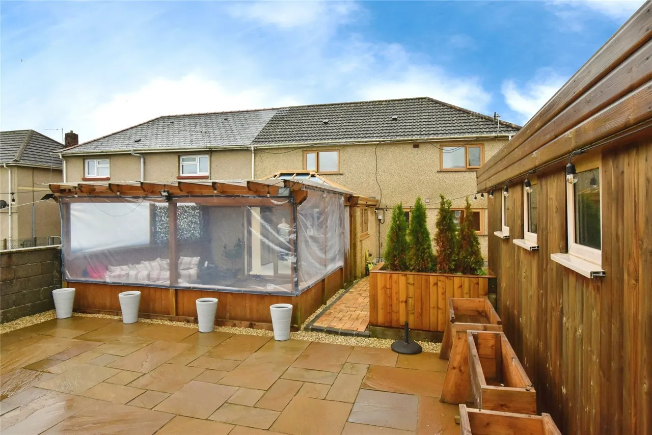 Dan Yr Allt, Llanelli, SA14, photo 22