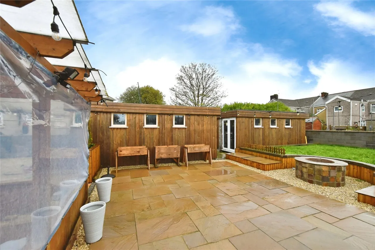 Dan Yr Allt, Llanelli, SA14, photo 21