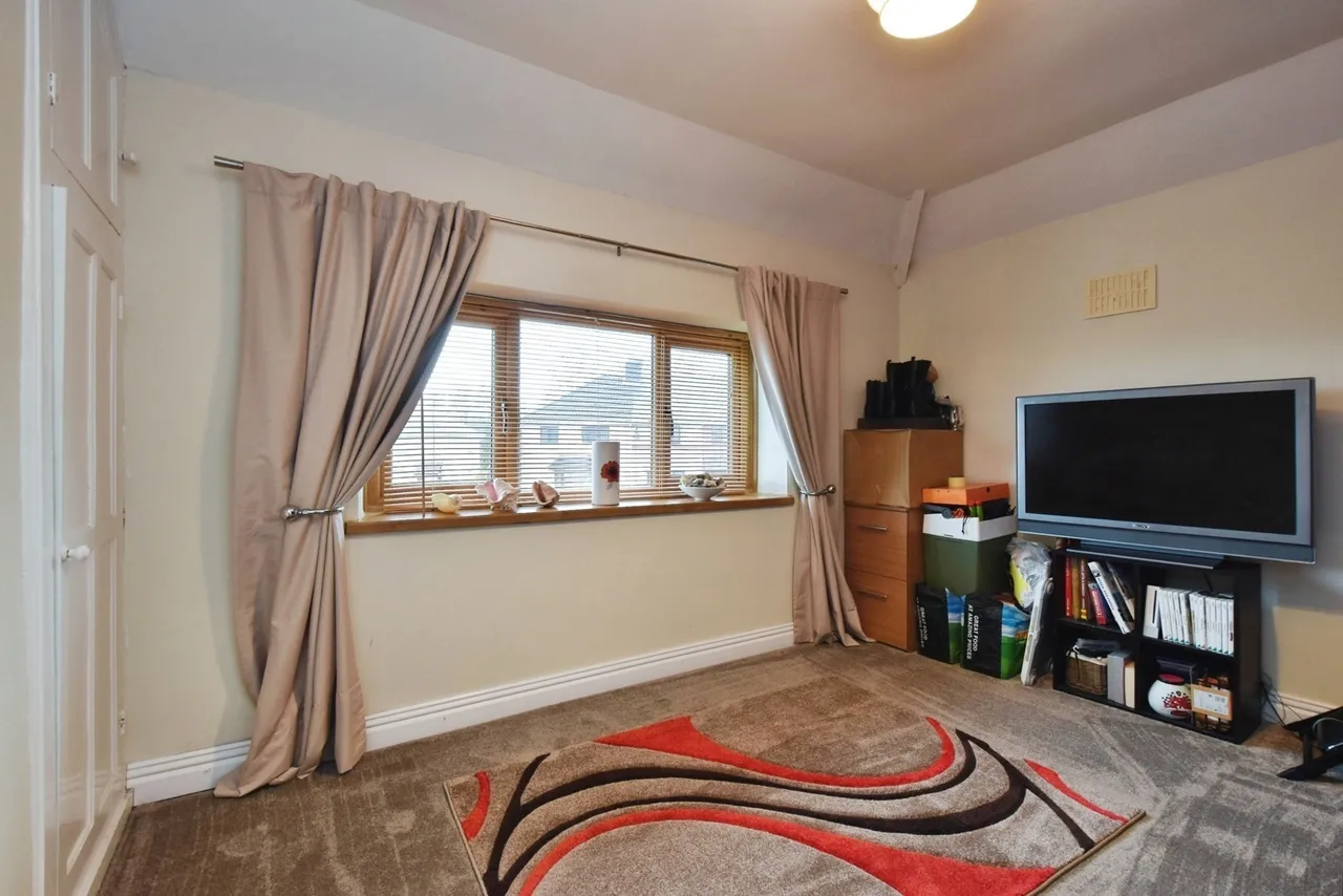 Dan Yr Allt, Llanelli, SA14, photo 16