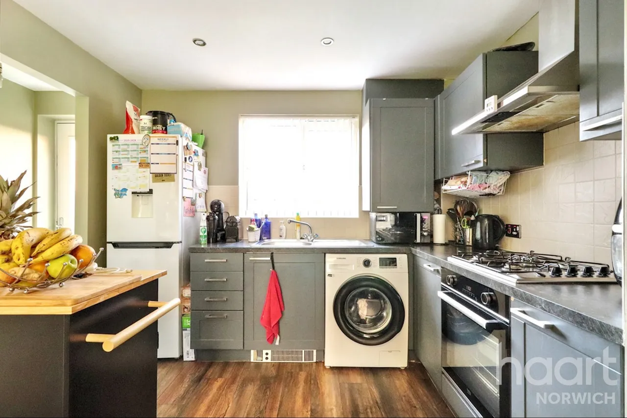 St Simon Close, Norwich, NR8, photo 6