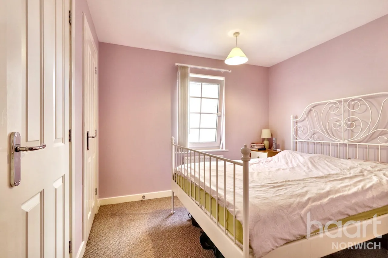 St Simon Close, Norwich, NR8, photo 12