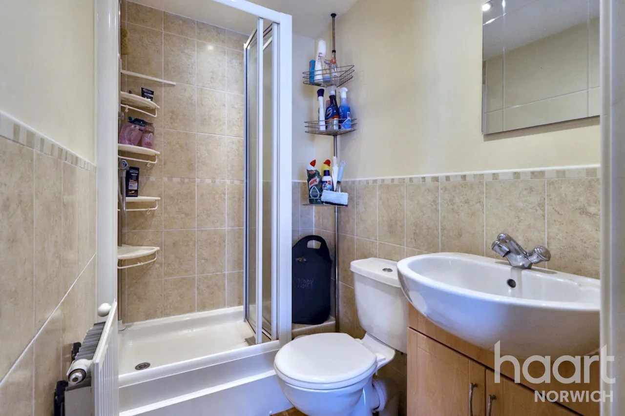 St Simon Close, Norwich, NR8, photo 11