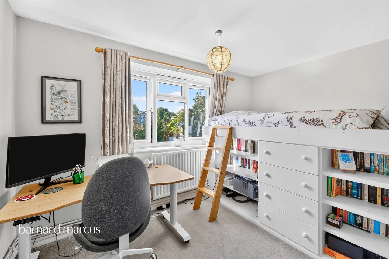 Lawrie Park Gardens, London, SE26, photo 12