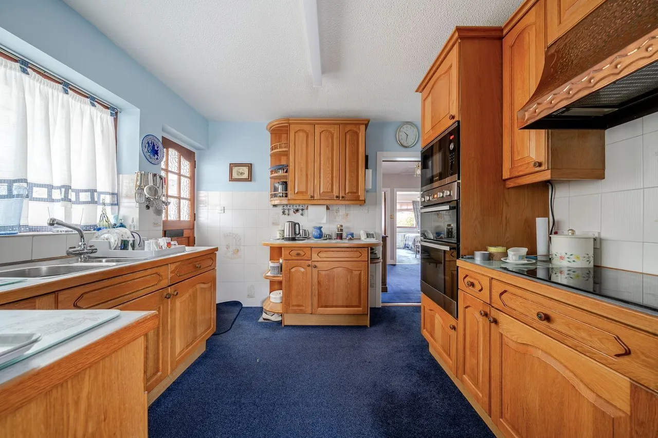 Barrows Park, Cheddar, BS27, photo 9