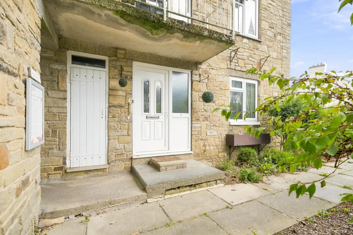 2 bed flat for sale, Fisher Gardens, Knaresborough, HG5