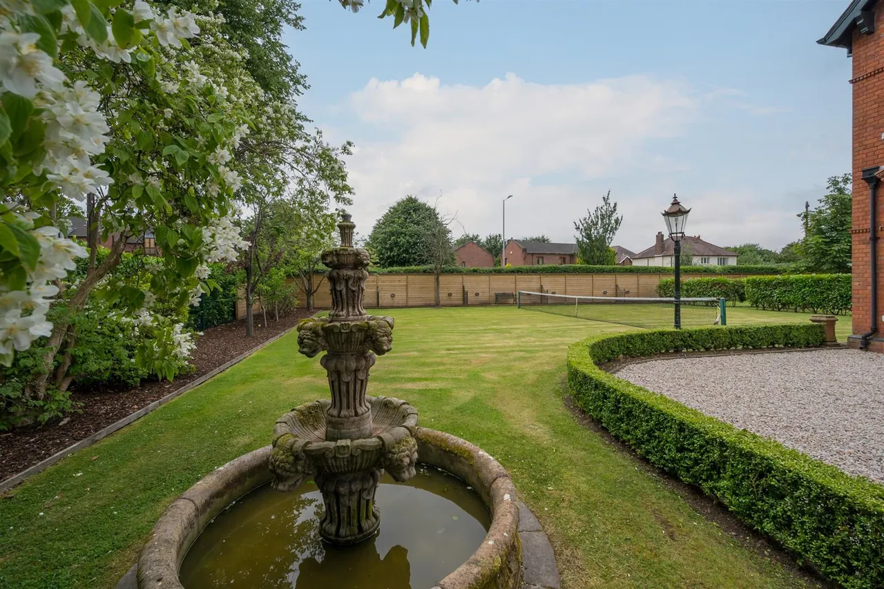 Malone Park Central, Belfast, BT9, photo 43