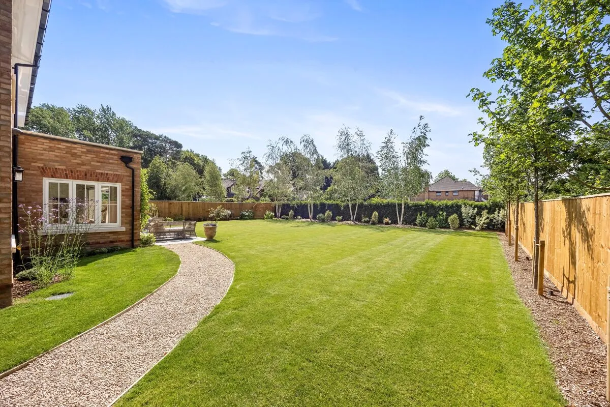 Peyton Place, Finchampstead, RG40, photo 23