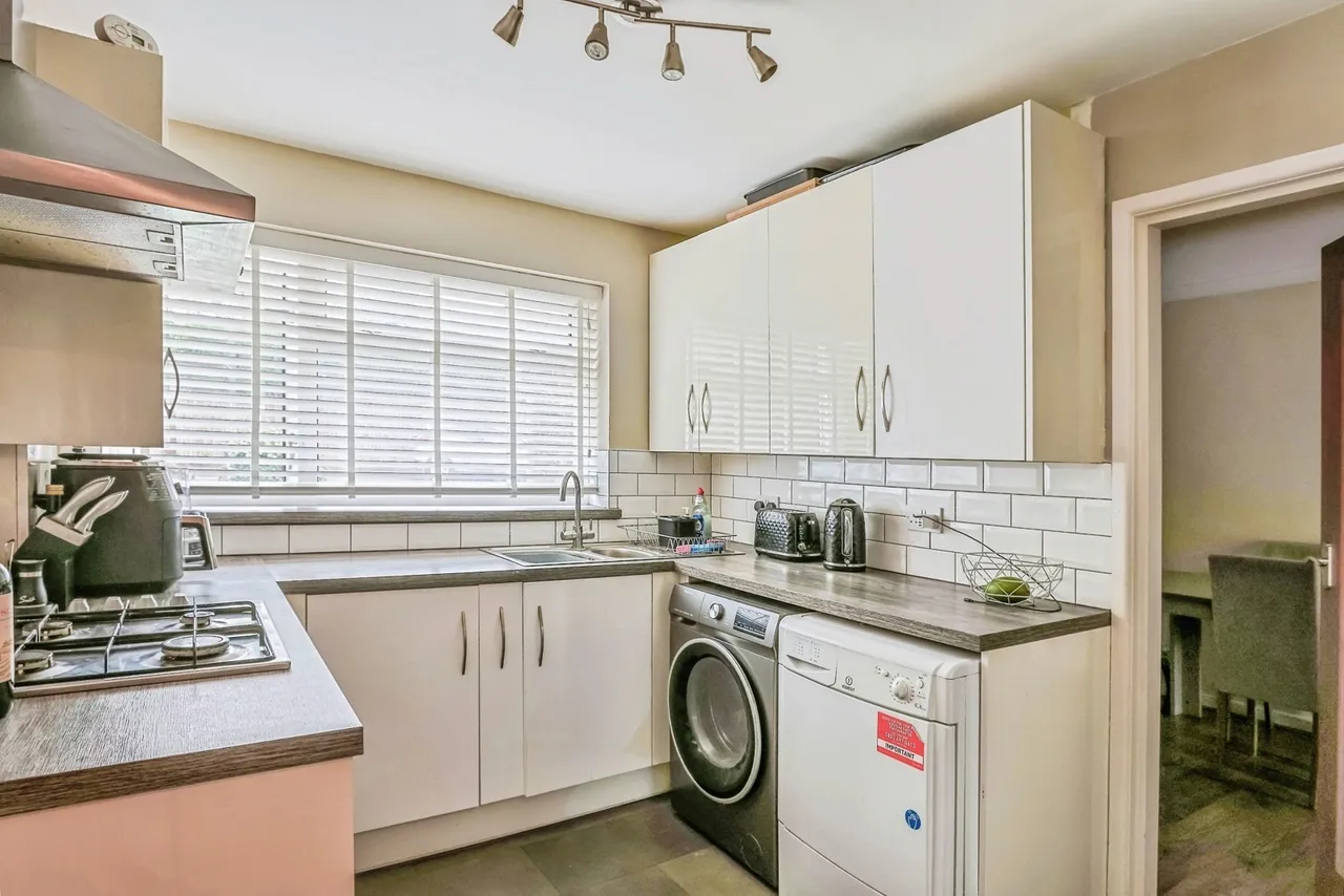 Carroll Close, Poole, BH12, photo 9