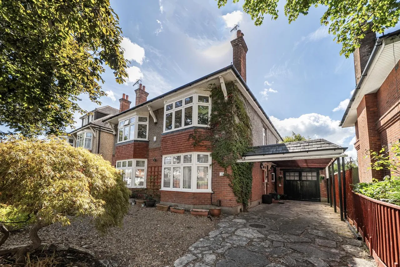 8 bed property for sale, St Albans Avenue, BH8