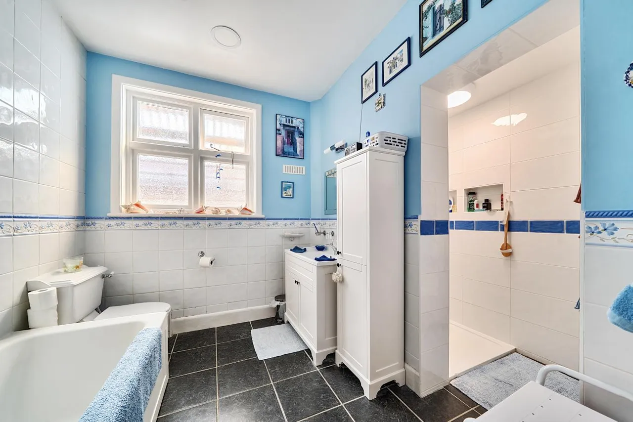 St Albans Avenue, BH8, photo 11
