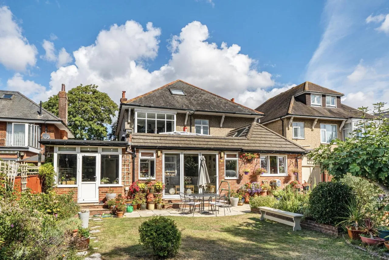 St Albans Avenue, BH8, photo 22