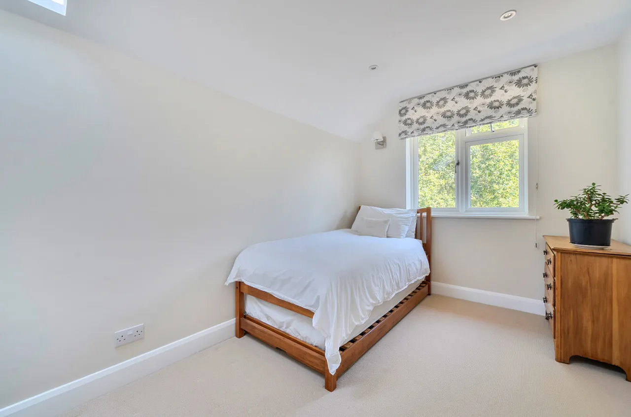 Gasden Lane, Witley, GU8, photo 26