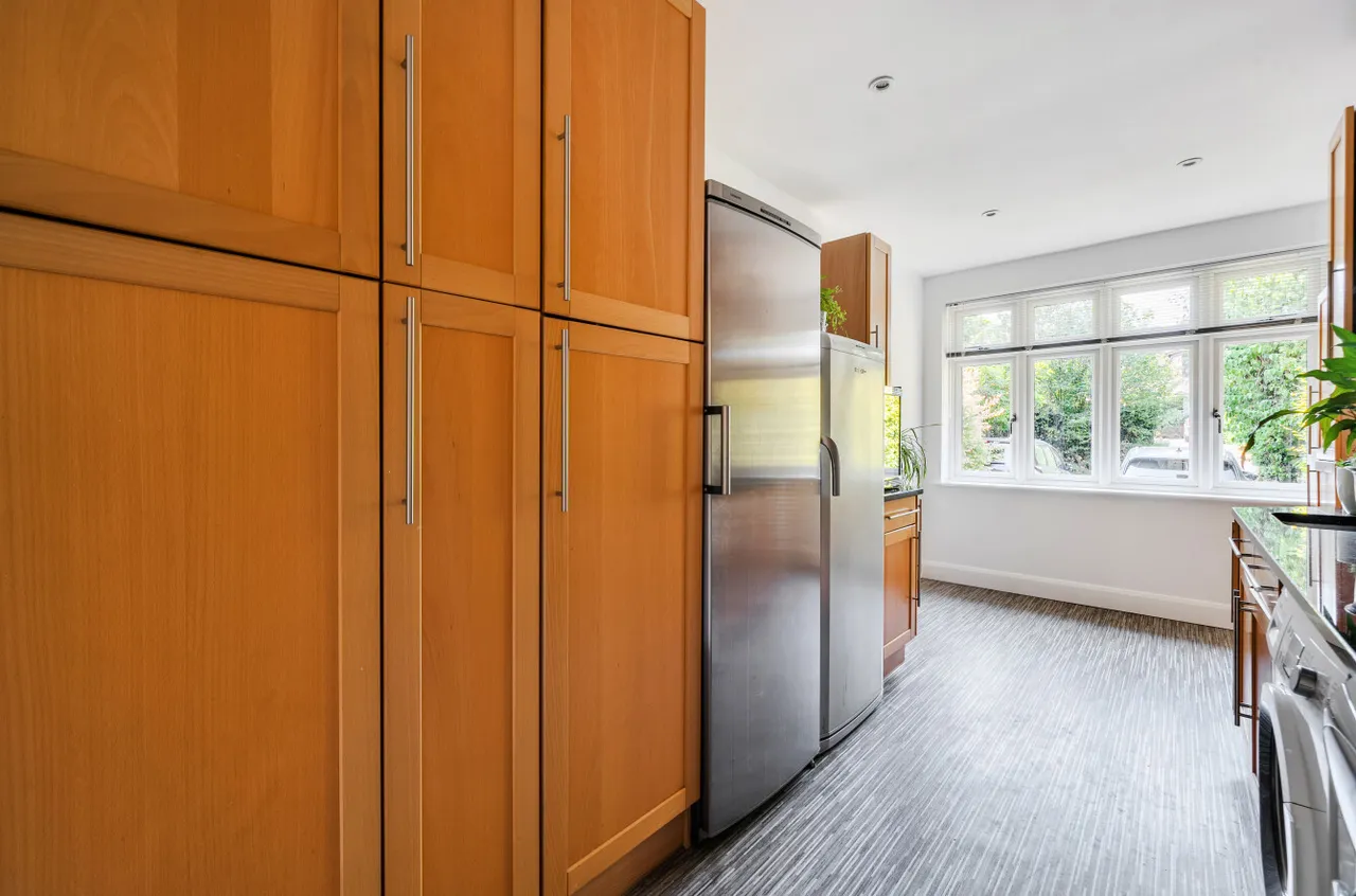 Gasden Lane, Witley, GU8, photo 16