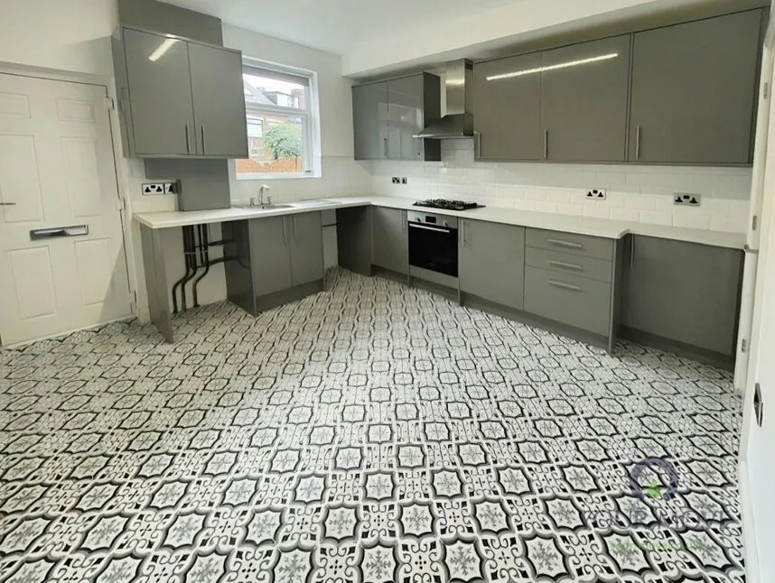 Farnley Avenue, Sheffield, S6, photo 3
