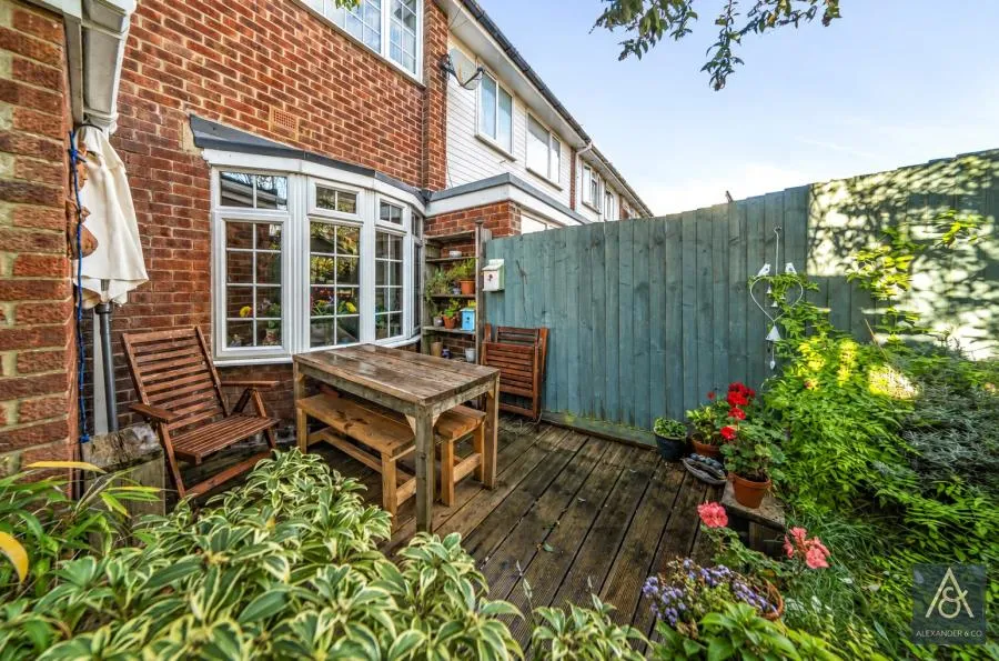 Vicarage Close, Steeple Claydon, MK18, photo 16