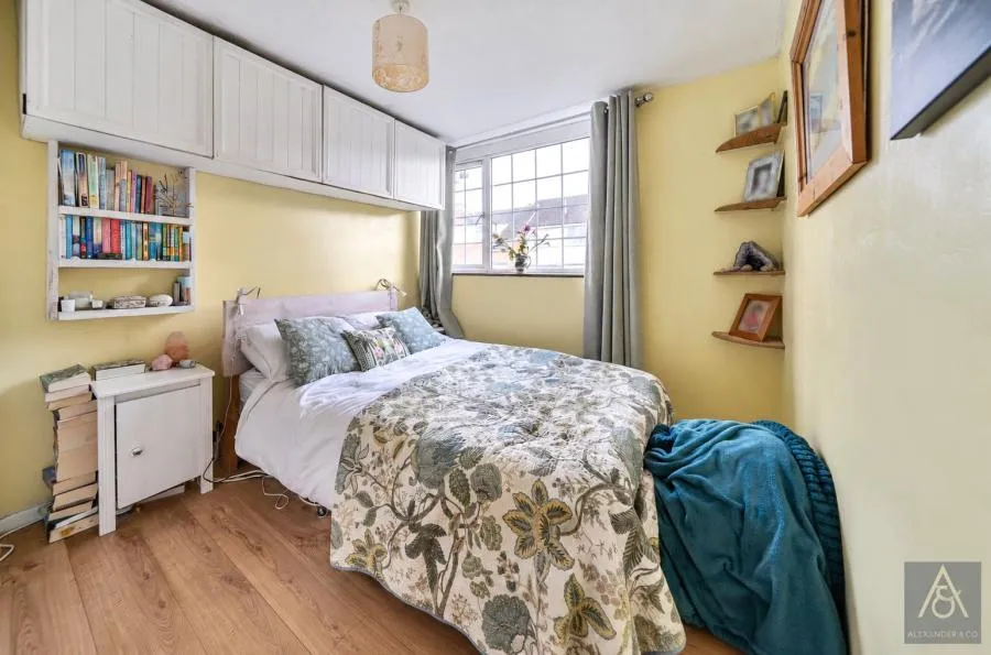 Vicarage Close, Steeple Claydon, MK18, photo 6