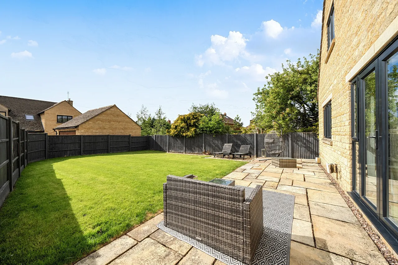 New Road, Woodmancote, Cheltenham, GL52, photo 2