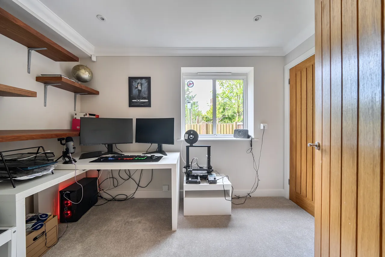 New Road, Woodmancote, Cheltenham, GL52, photo 9