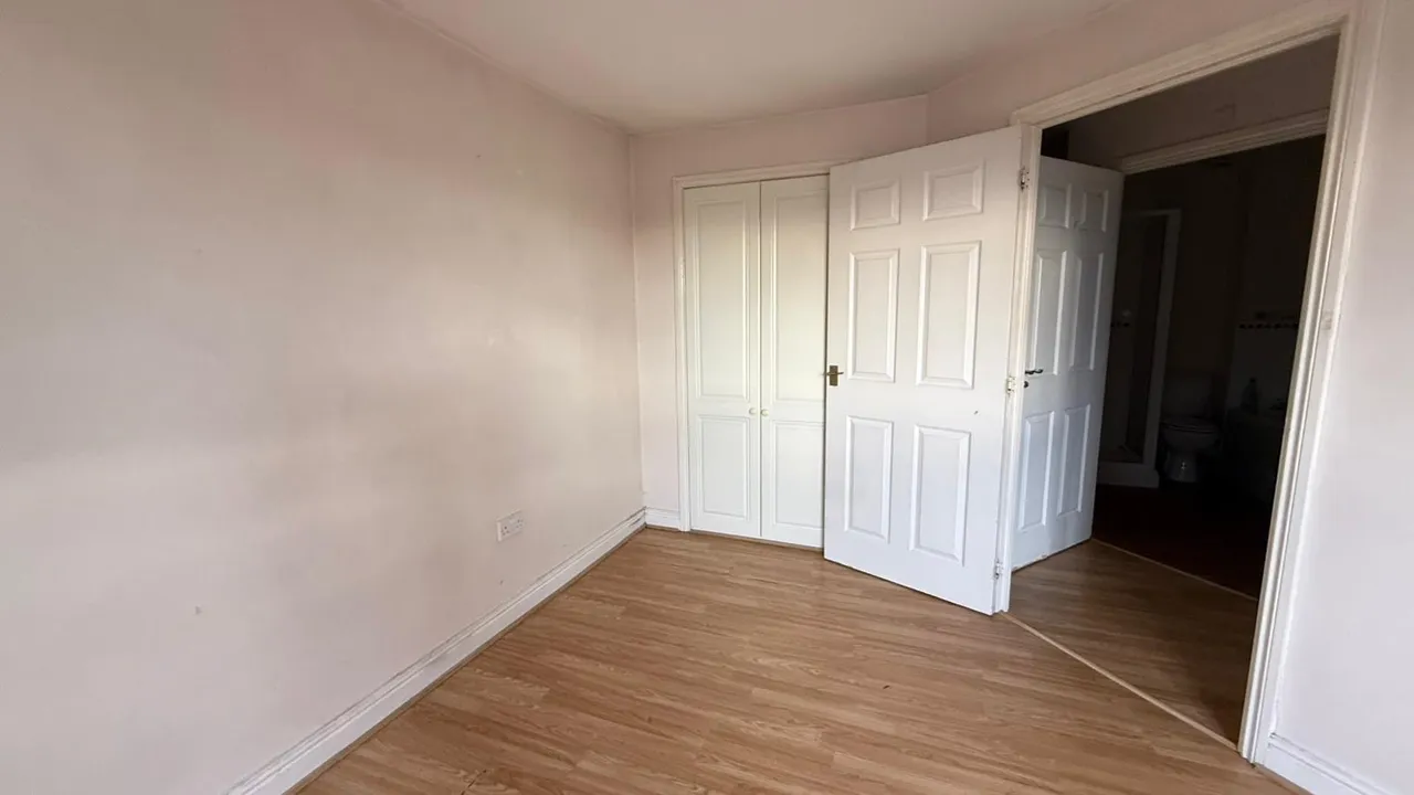 Waterfront Way, Walsall, WS2, photo 5