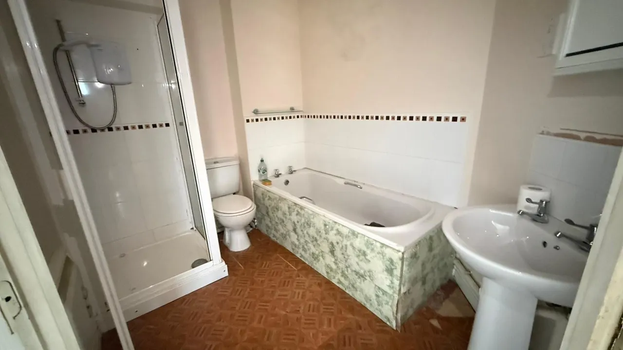 Waterfront Way, Walsall, WS2, photo 7