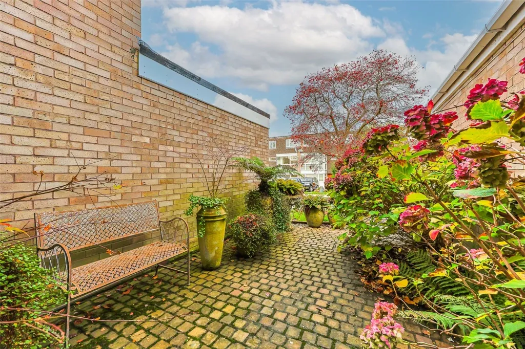 Hardwick Green, Ealing, W13, photo 9