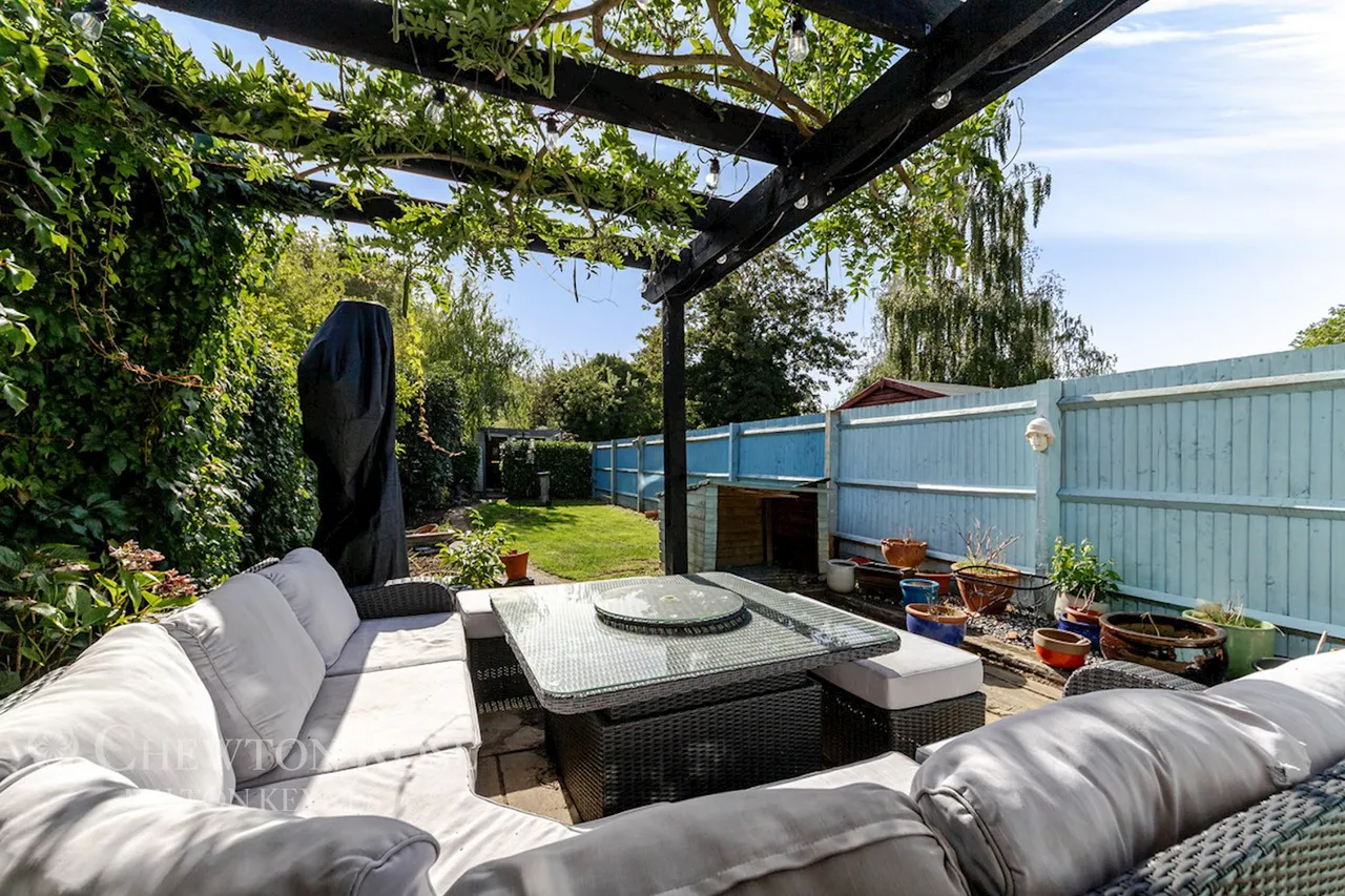 Wolverton Road, Newport Pagnell, photo 37